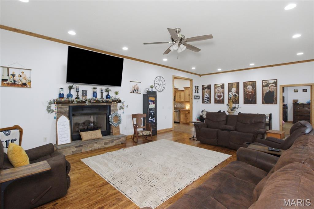 16705 Oak Hill Drive Road Houston, MO 65483 - Photo 5 of 36