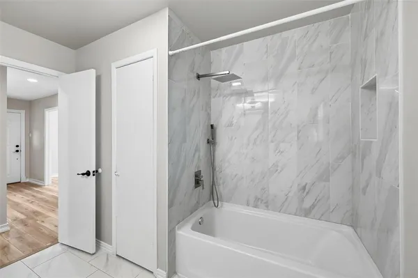 a bathroom with a bathtub
