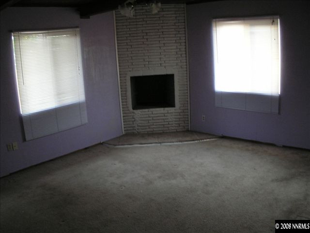 1916 Citron Street Reno, NV 89512 - Photo 3 of 3 an empty room with windows