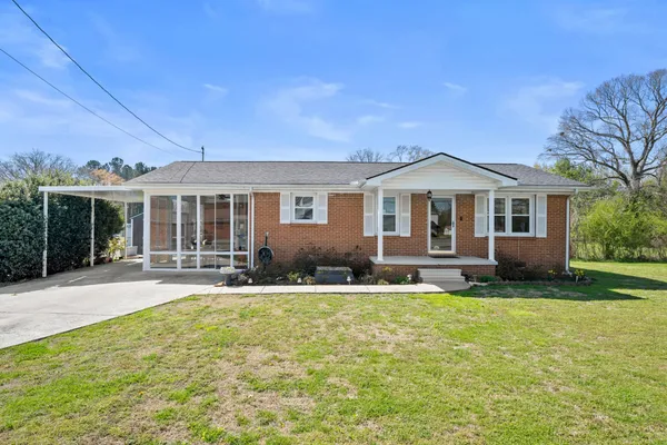 $205,000 | 1376 Ardmore Highway, Taft, TN 38488
