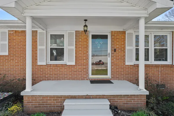 $205,000 | 1376 Ardmore Highway, Taft, TN 38488