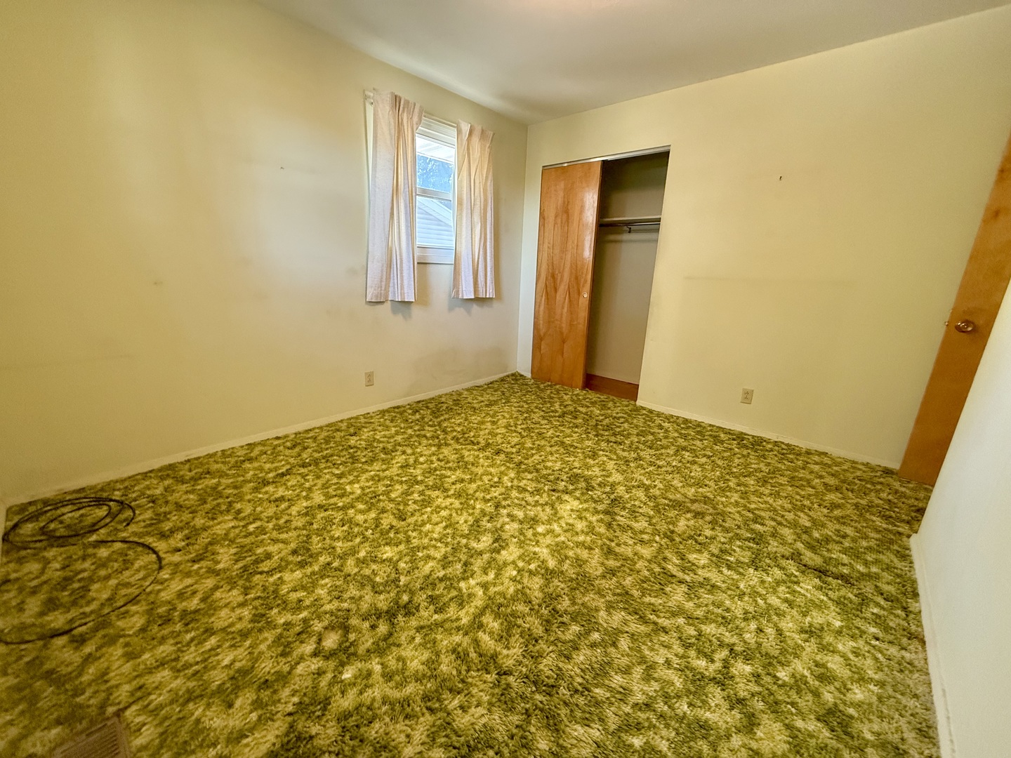 1612 Carolina Drive Rantoul, IL 61866 - Photo 11 of 18 a view of room and window
