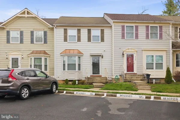 $589,999 | 6126 Old Brentford Court, Alexandria, VA 22310