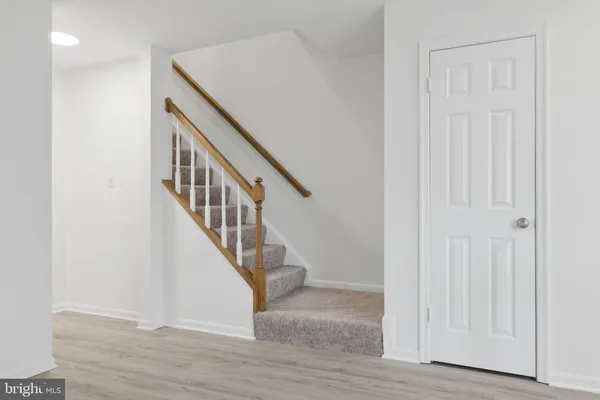 $589,999 | 6126 Old Brentford Court, Alexandria, VA 22310