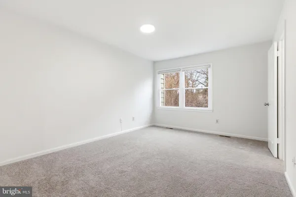 $589,999 | 6126 Old Brentford Court, Alexandria, VA 22310