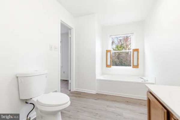 $589,999 | 6126 Old Brentford Court, Alexandria, VA 22310