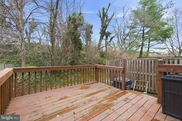 $589,999 | 6126 Old Brentford Court, Alexandria, VA 22310