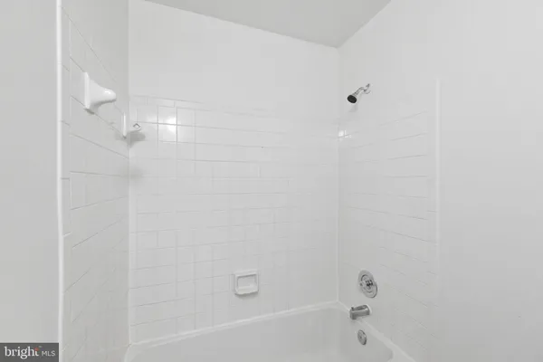 $589,999 | 6126 Old Brentford Court, Alexandria, VA 22310