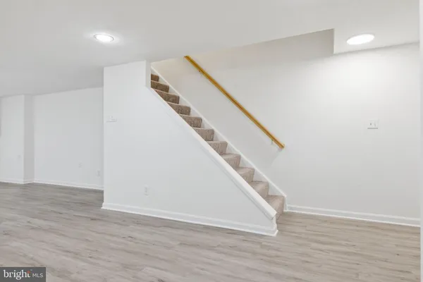 $589,999 | 6126 Old Brentford Court, Alexandria, VA 22310