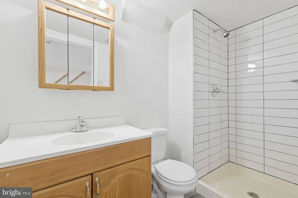 $589,999 | 6126 Old Brentford Court, Alexandria, VA 22310