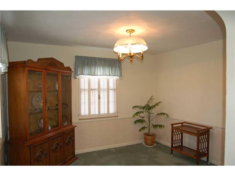 1816 Greentree Road Pittsburgh, PA 15220 - Photo 7 of 25 Dining Room.