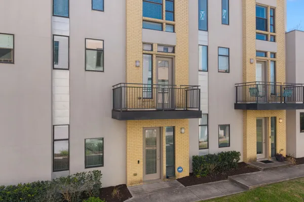 a picture of city view