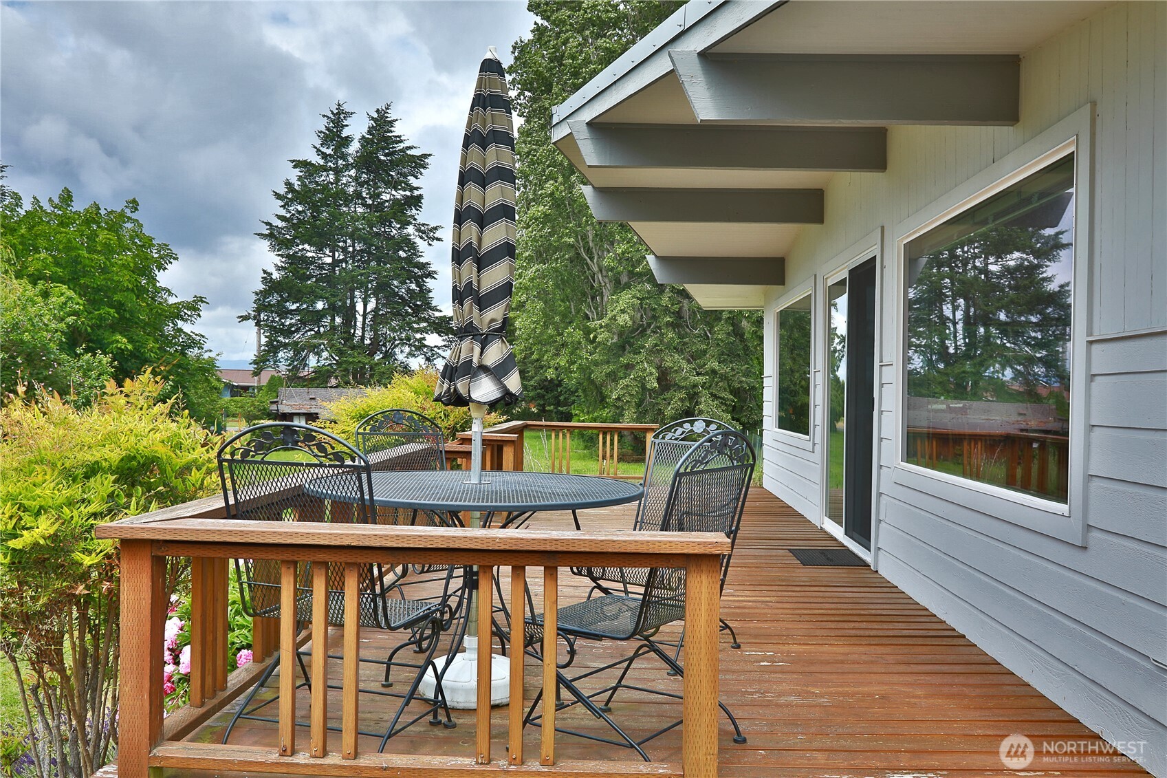 538 East Bush Point Road Freeland, WA 98249 - Photo 13 of 39