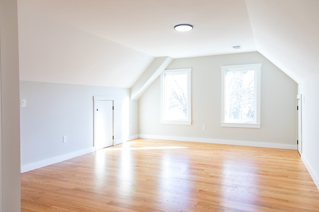 130 Circuit Road, Unit 2 Winthrop, MA 02152 - Photo 20 of 38 Gallery Image 20