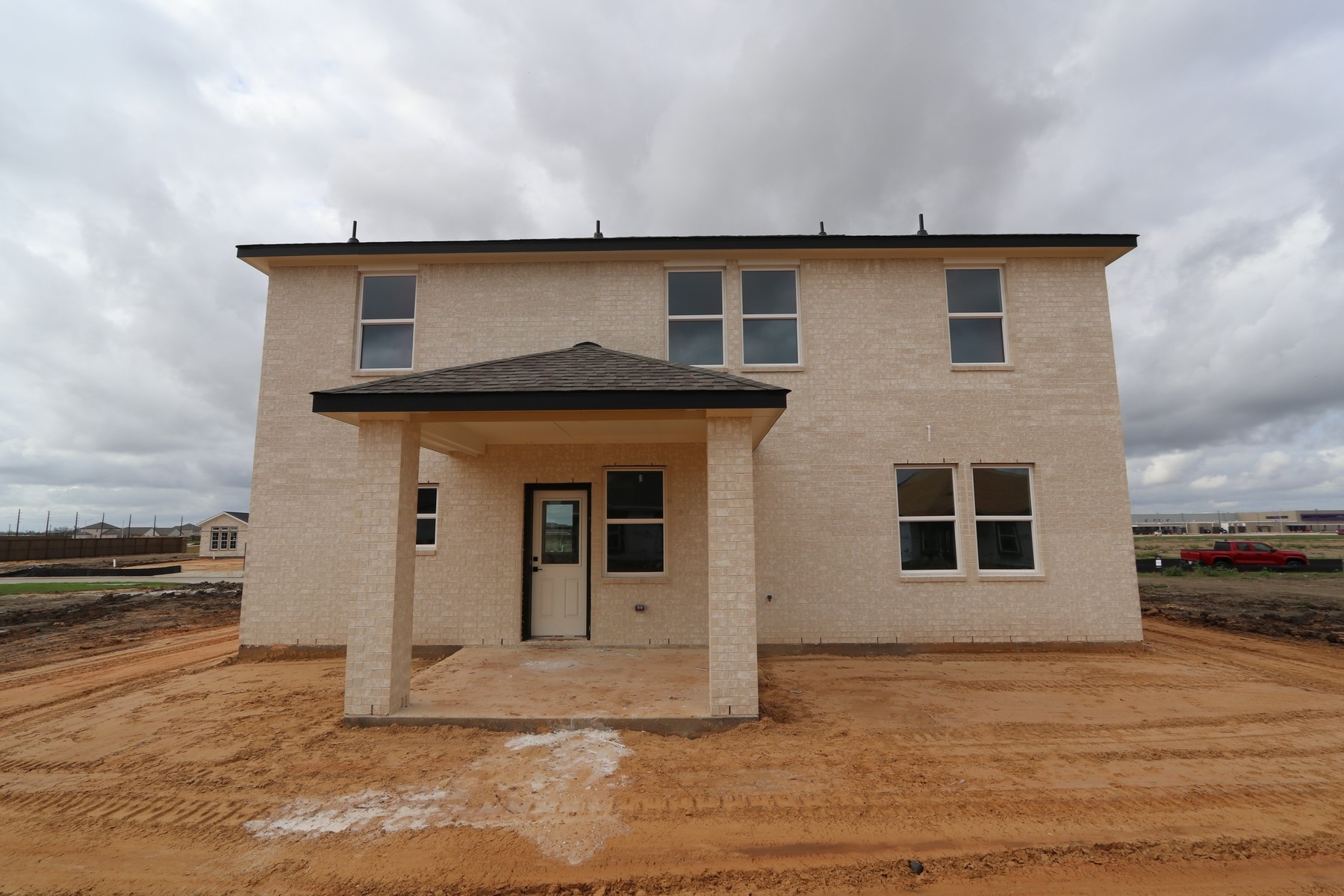 7923 Jade Crest Drive Angleton, TX 77515 - Photo 10 of 29 a house with a outdoor space