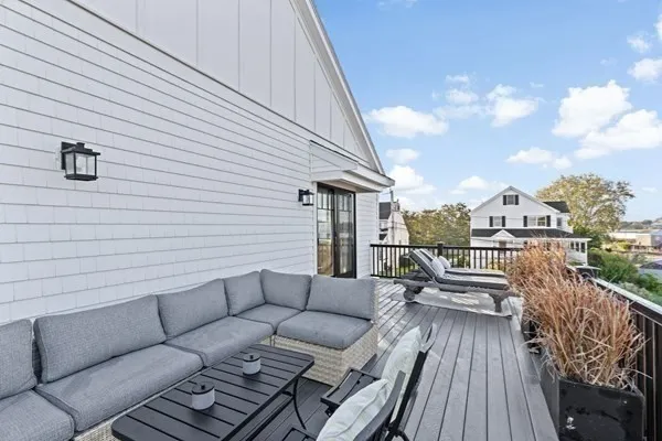 $1,599,000 | 5 Vernon Avenue, Hull, MA 02045