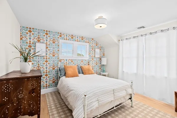 $1,599,000 | 5 Vernon Avenue, Hull, MA 02045