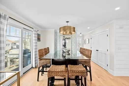 $1,599,000 | 5 Vernon Avenue, Hull, MA 02045