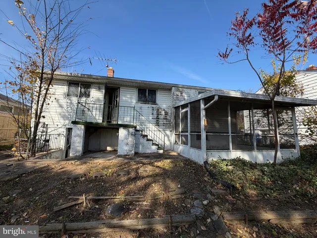 a view of a house with a outdoor space