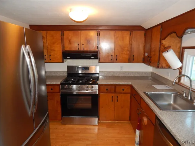 $189,900 | 6133 Griffin Drive, Cicero, NY 13039