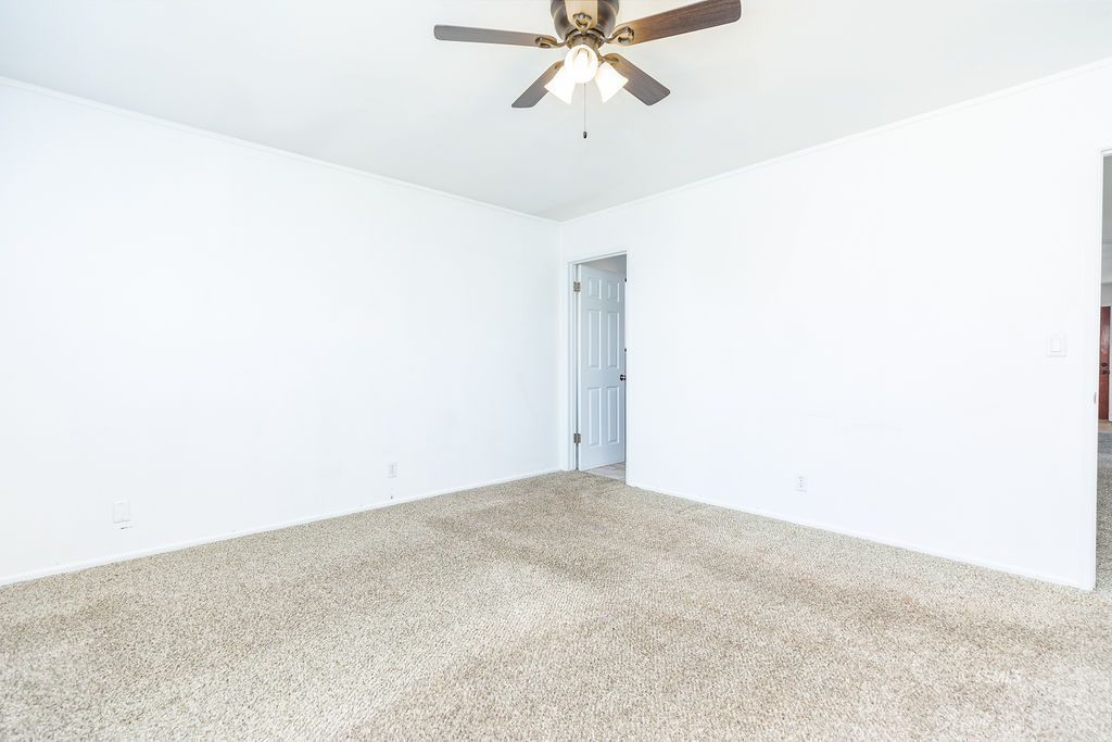429 South Lincoln Street Ridgecrest, CA 93555 - Photo 16 of 24