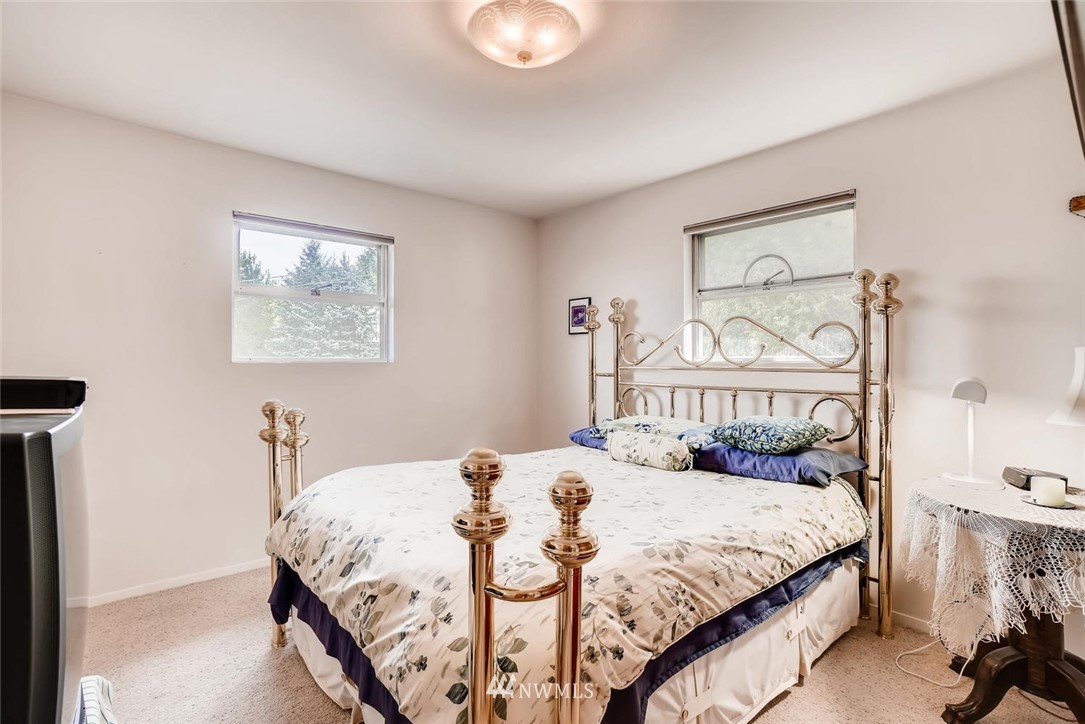 728 Edmonds Street Edmonds, WA 98020 - Photo 15 of 25
