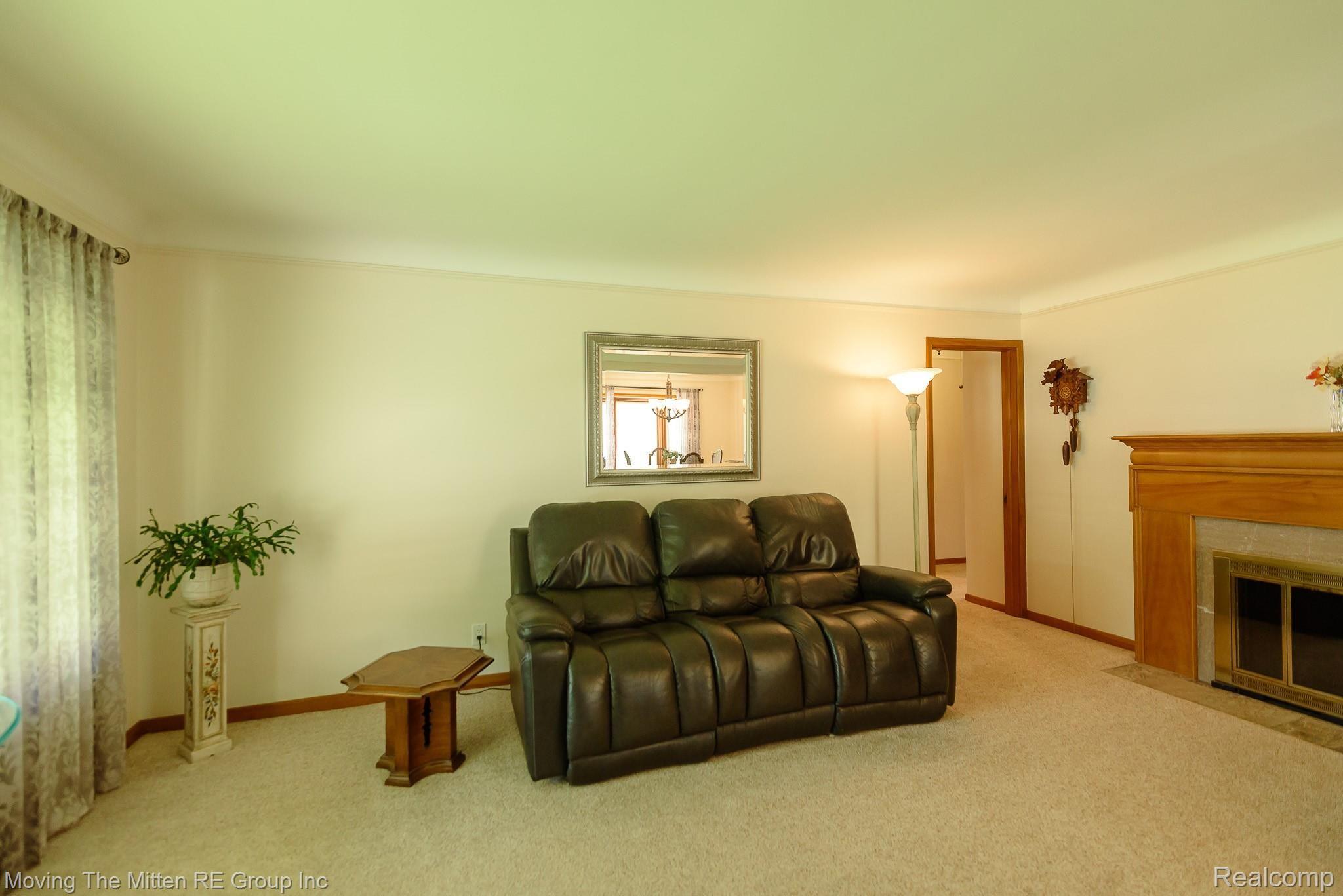 9345 Ruth Avenue Allen Park, MI 48101 - Photo 5 of 57 MTM_9345_ruth-24.jpg
