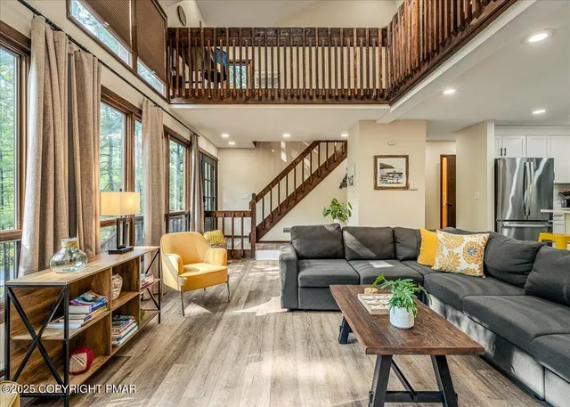 $459,000 | 1119 Kensington Drive, East Stroudsburg, PA 18301