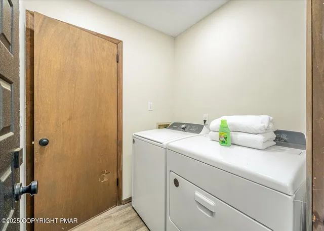 $459,000 | 1119 Kensington Drive, East Stroudsburg, PA 18301