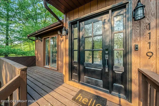 $459,000 | 1119 Kensington Drive, East Stroudsburg, PA 18301