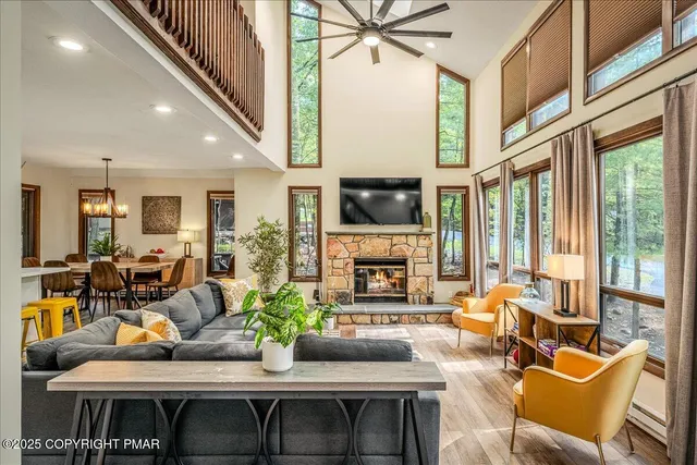 $459,000 | 1119 Kensington Drive, East Stroudsburg, PA 18301