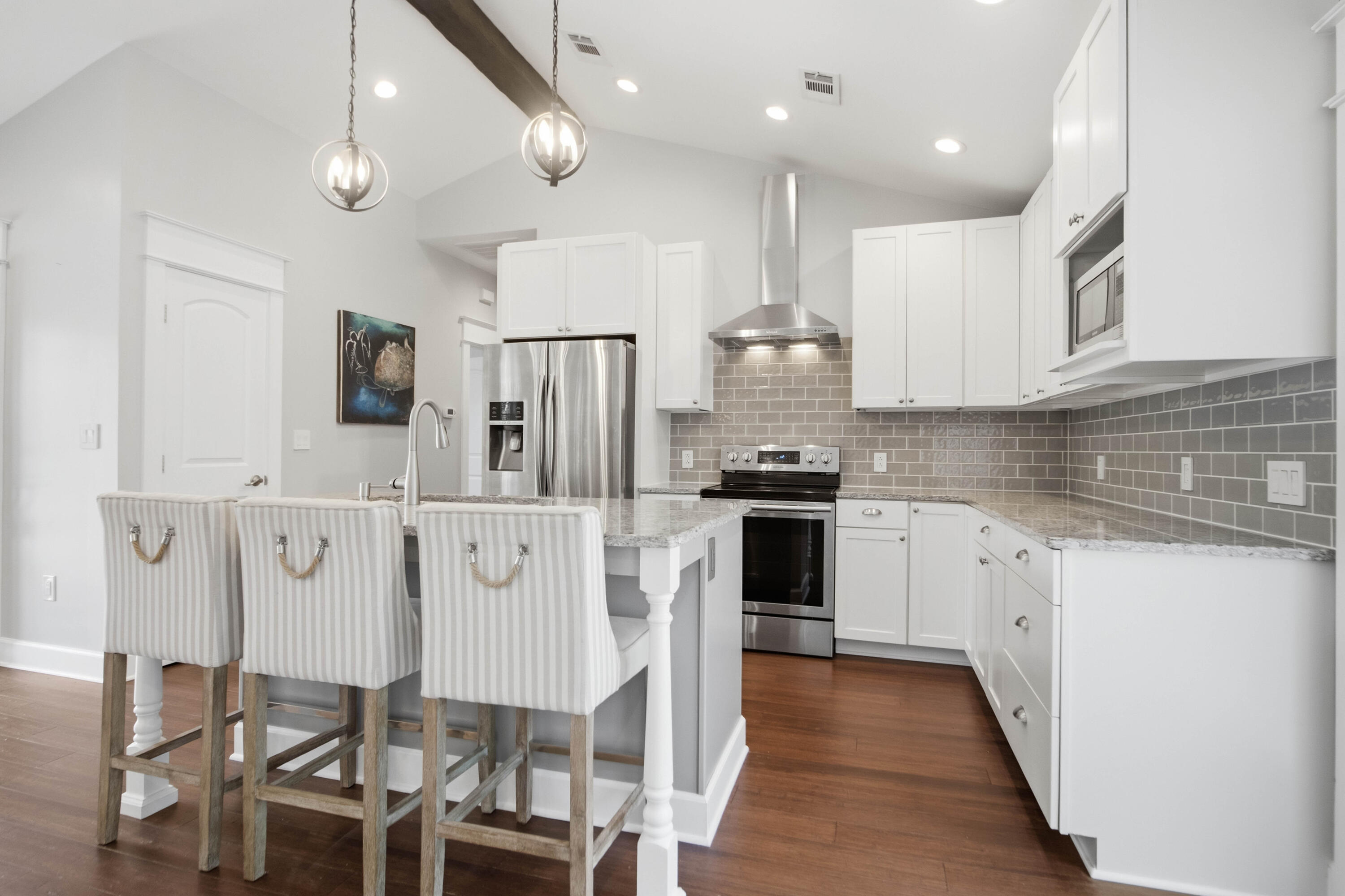 1084 Rosemead Road Mount Pleasant, SC 29464 - Photo 10 of 38