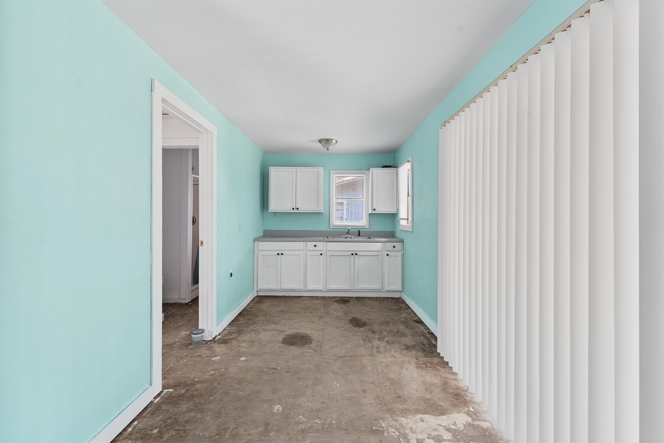 768 County Road 2870 Cleveland, TX 77327 - Photo 12 of 22