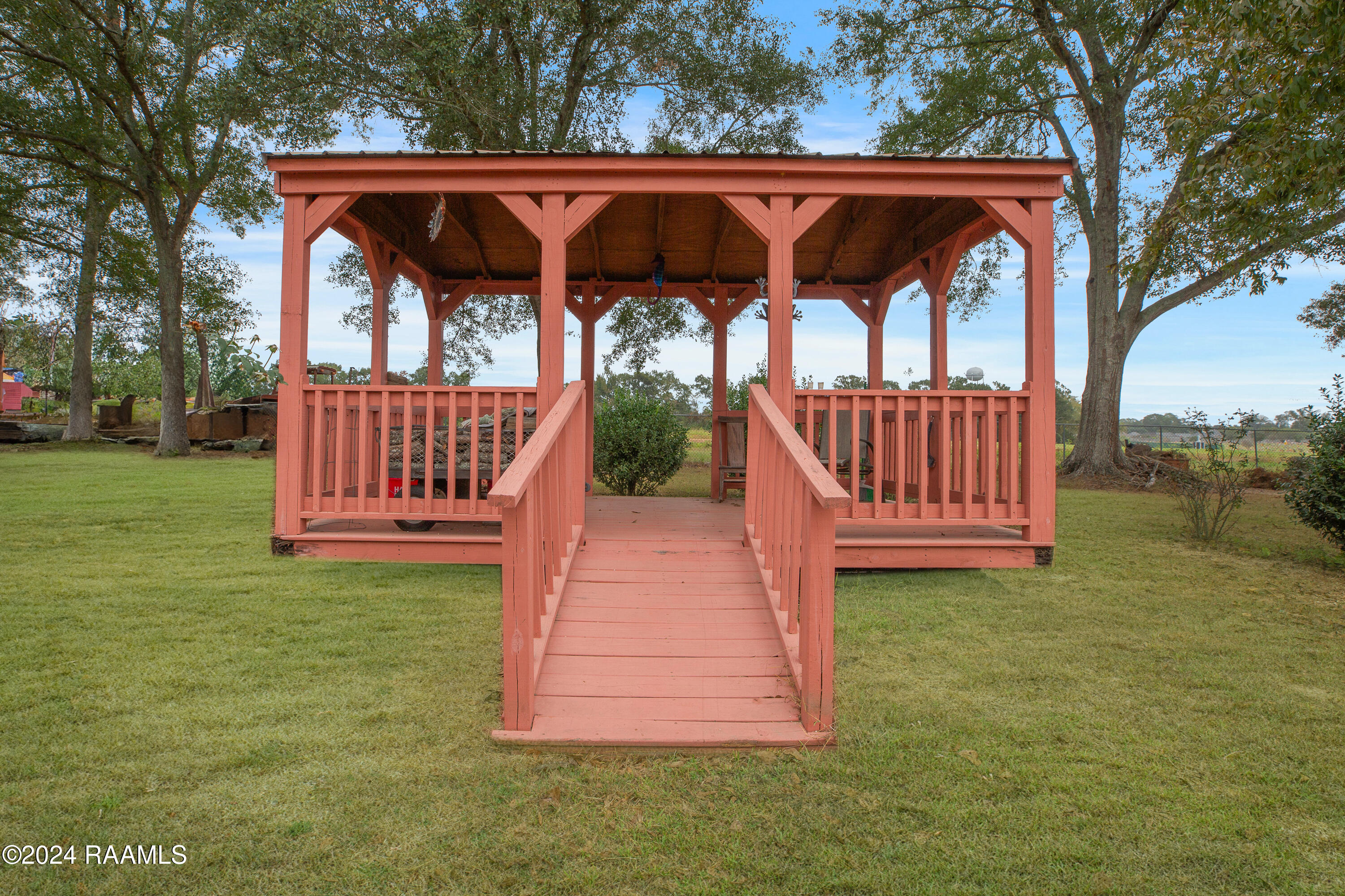 1657 Montgomery Road Opelousas, LA 70570 - Photo 26 of 29 Handicapped access