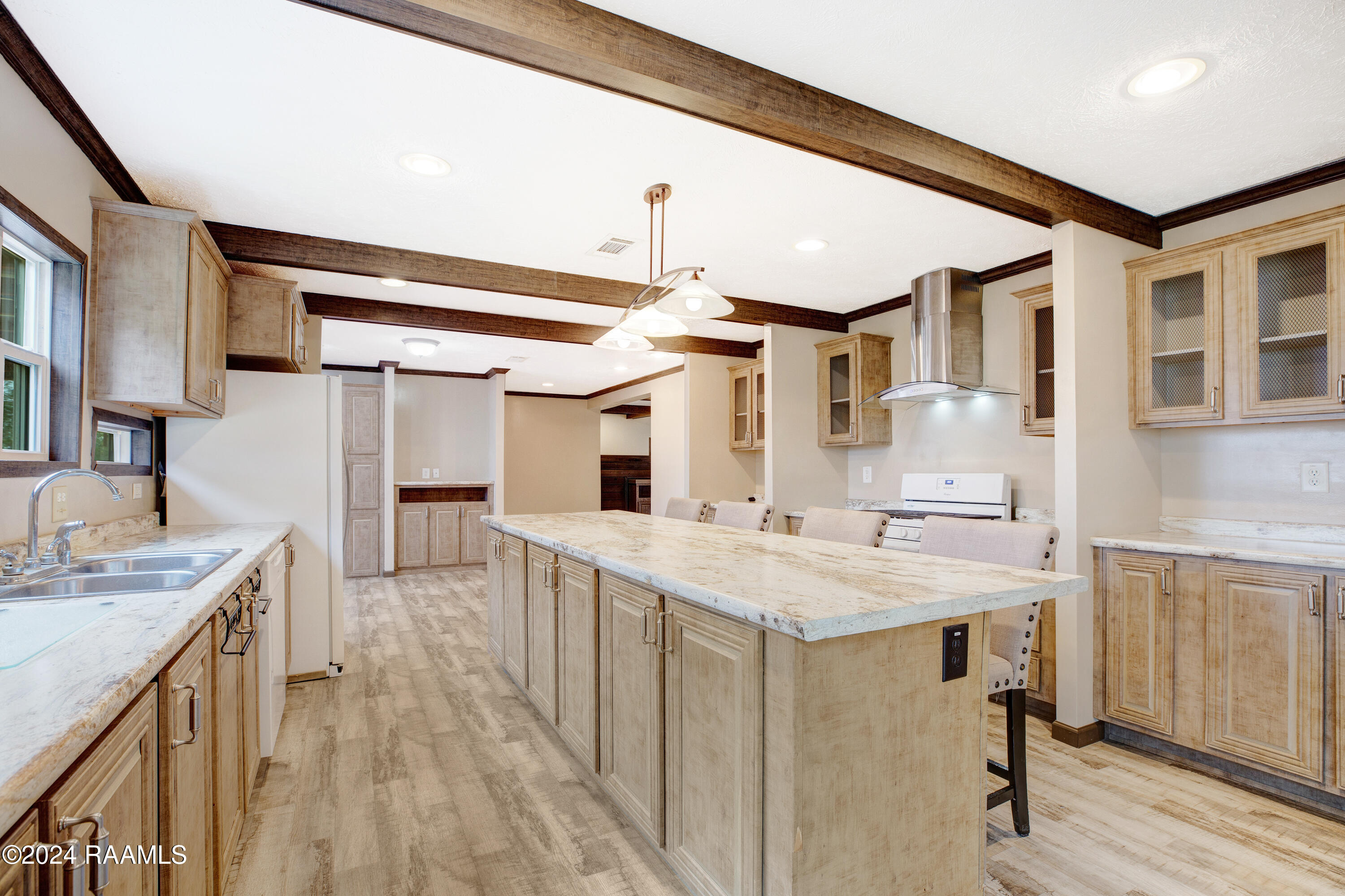 1657 Montgomery Road Opelousas, LA 70570 - Photo 5 of 29 Gas stove