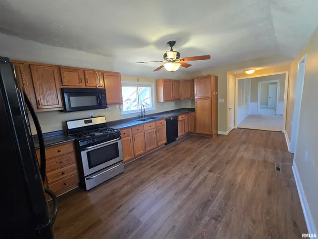 $129,900 | 921 Catherine Street, Pekin, IL 61554