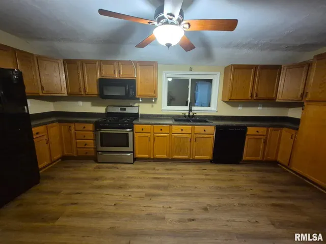 $129,900 | 921 Catherine Street, Pekin, IL 61554