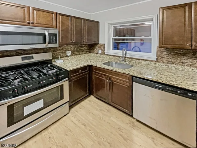 $500,000 | 811 Mountain Avenue, Bound Brook, NJ 08805