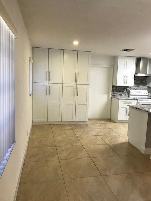 357 Knob Hill Boulevard Boca Raton, FL 33431 - Photo 10 of 26 custom cabinets