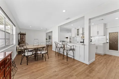 $405,000 | 1001 Southwest 6th Avenue, Boynton Beach, FL 33426