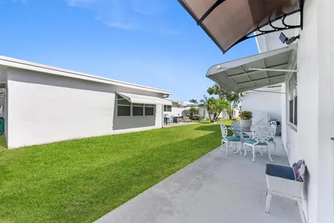$405,000 | 1001 Southwest 6th Avenue, Boynton Beach, FL 33426
