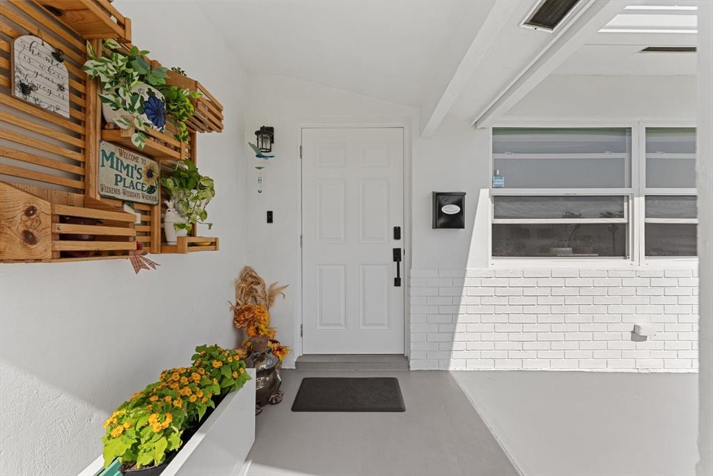 1001 Southwest 6th Avenue Boynton Beach, FL 33426 - Photo 4 of 31