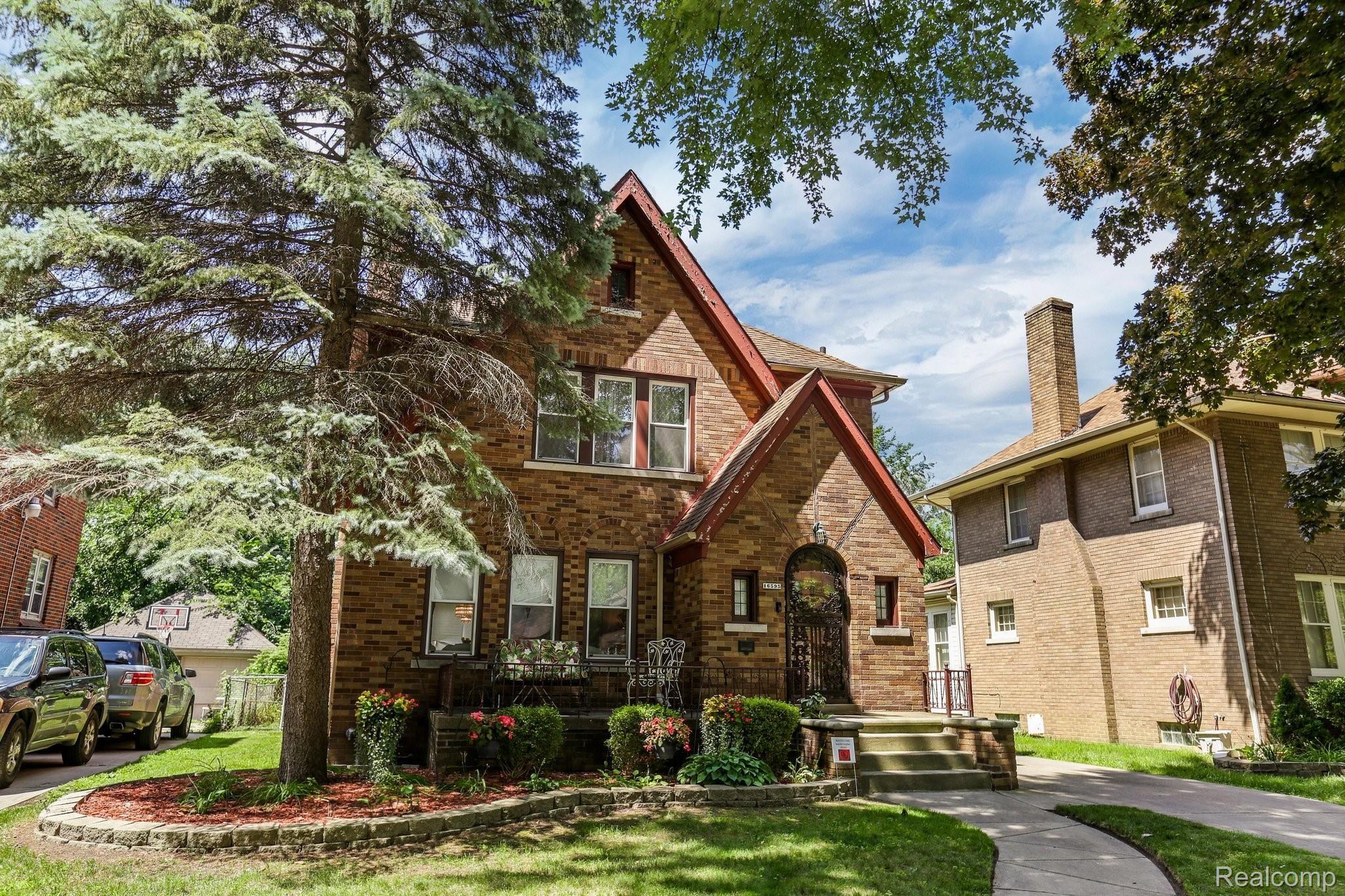 16595 Edinborough Road Detroit, MI 48219 - Photo 27 of 27 16595+Edinborough+Rd+Detroit-27-web.jpg