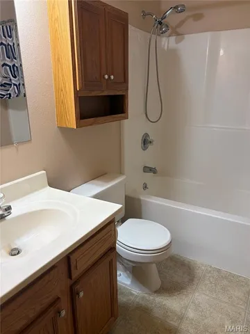 $275,000 | 3 Iron Hill Court, St. Clair, MO 63077