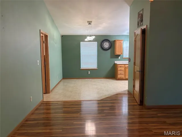 $275,000 | 3 Iron Hill Court, St. Clair, MO 63077