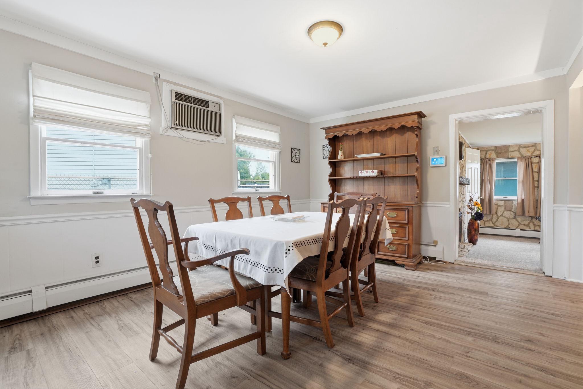 22 Inbrook Road Levittown, PA 19057 - Photo 6 of 26 Gallery Image 6