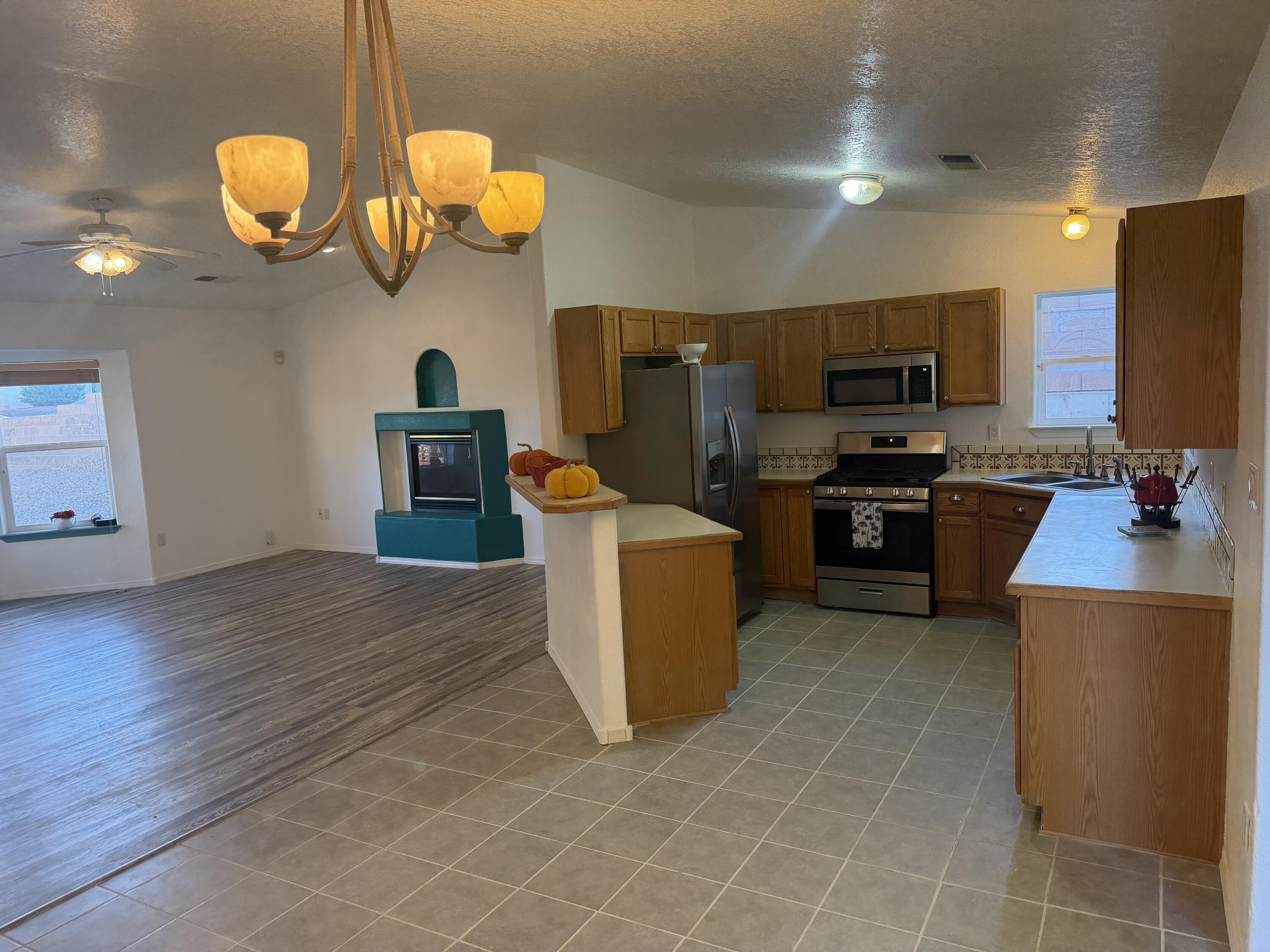 3325 21st Avenue Southeast Rio Rancho, NM 87124 - Photo 13 of 31 Gallery Image 13