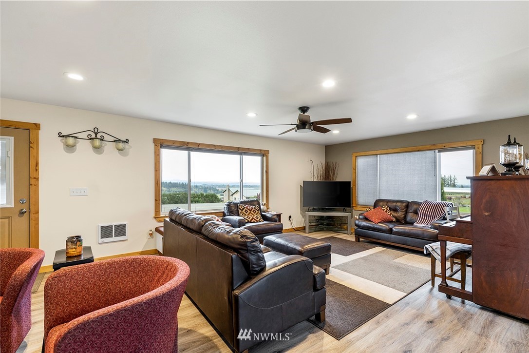 257 Burnt Ridge Road Onalaska, WA 98570 - Photo 5 of 33 Gallery Image 5