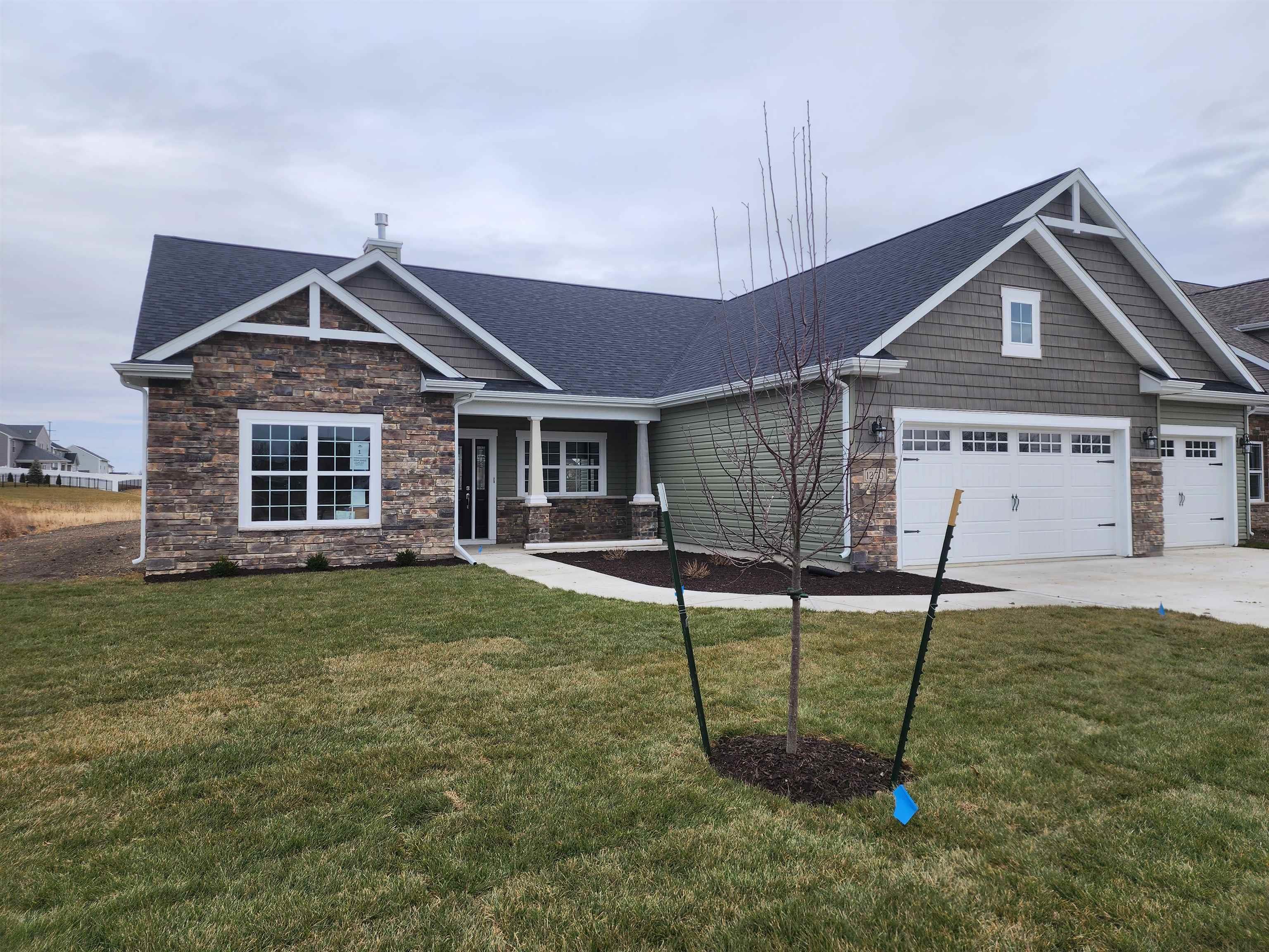 1270 Hathaway Road Fort Wayne, IN 46845 - Photo 1 of 35