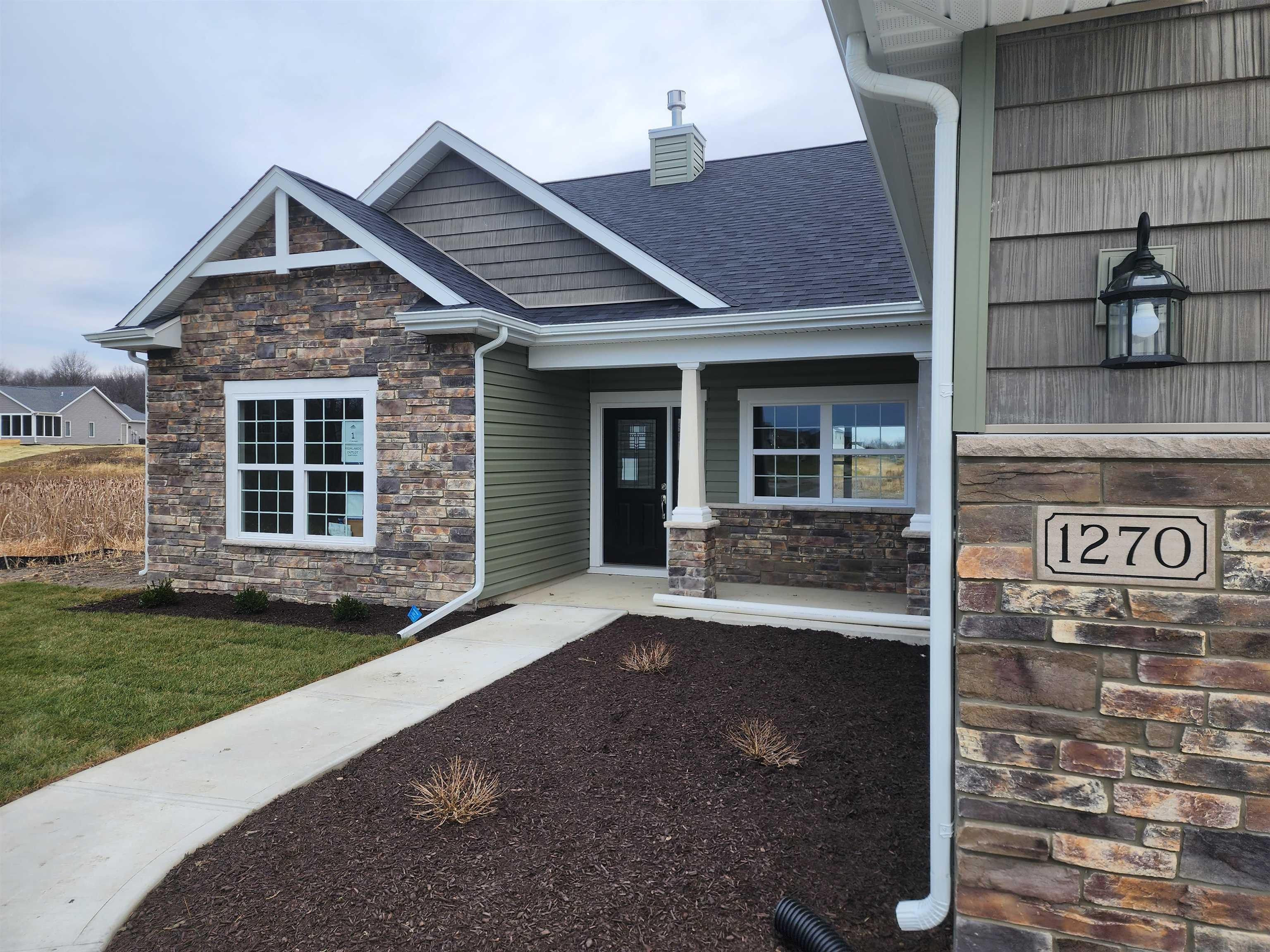 1270 Hathaway Road Fort Wayne, IN 46845 - Photo 2 of 35